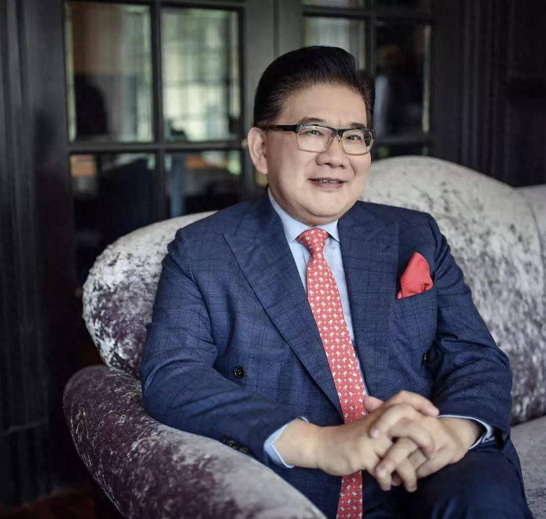 演员,写作者,国脸主持曹可凡,在不同领域中切换着身份_上海电视台