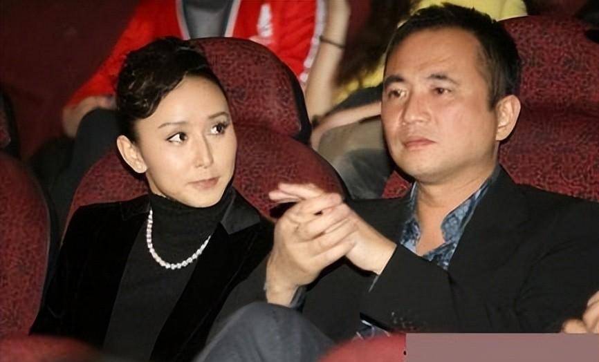 "拿督夫人"胡静:被亿万富豪追三年,打败杨紫琼嫁豪门却穿地摊货