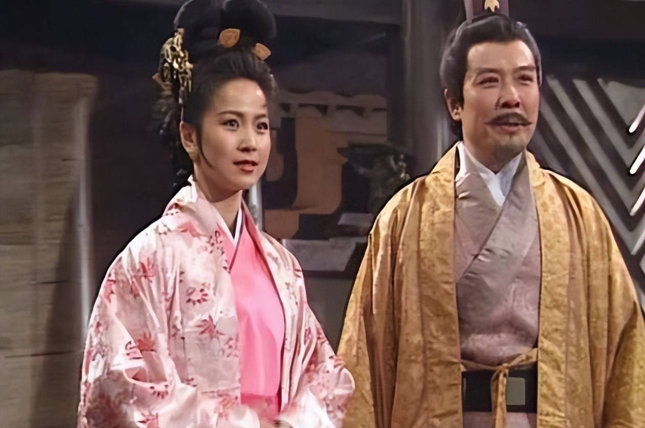 他被赵云生擒,将妹妹献给刘备,当上国舅爷终成"五虎将"之一_吴懿_刘璋