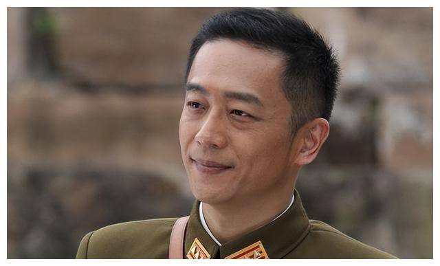 有泪》播出24年,剧中演员境况不一,女主获视后_电视剧_展云飞_焦恩俊