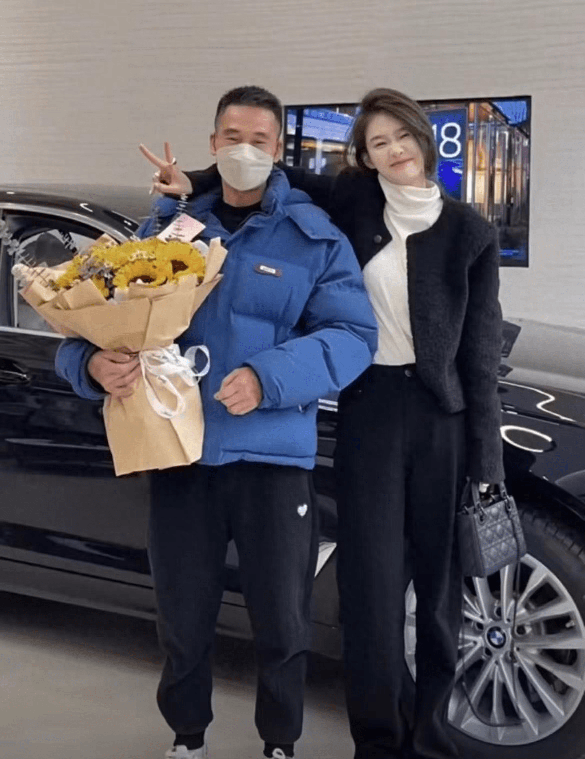 戴戒指高调宣誓主权的小羽,能陪王思聪走多远?