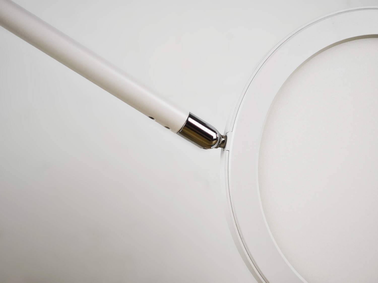 无眩光、无可视频闪,书客护眼灯L1体验,99.8%还原自然光