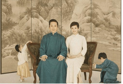 一家四口整整齐齐同框,非常漂亮_孩子_李云迪_明星