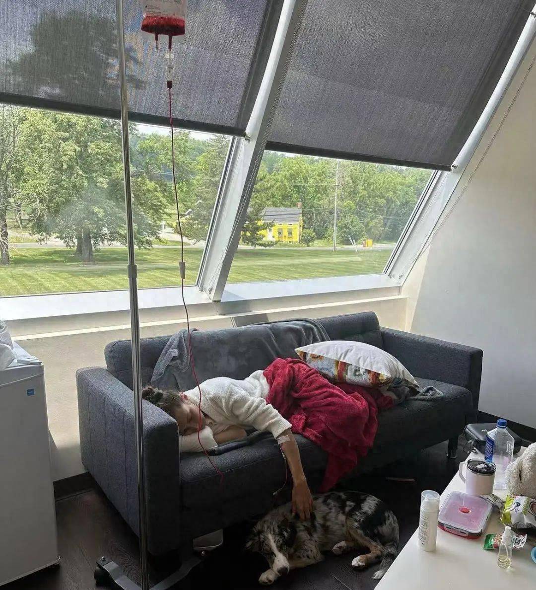 网红超模bella·哈迪德消失八个月,遭受如此非人的折磨_治疗_莱姆病