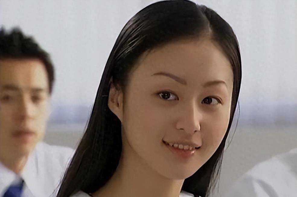 当年光顾看蓝菲琳了,现在回看,女配也全是颜值界