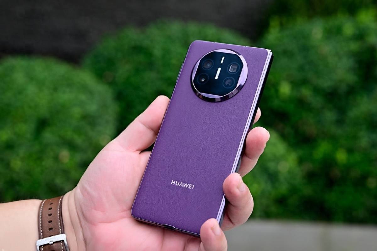 最强折叠屏旗舰!华为mate x5官宣12999元起,一文看懂硬件特性_手机_典