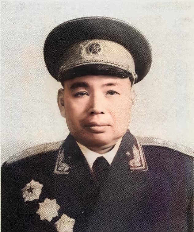 山东农民:王耀武要是早知道就不拉屎了_济南_人民解放军_士兵