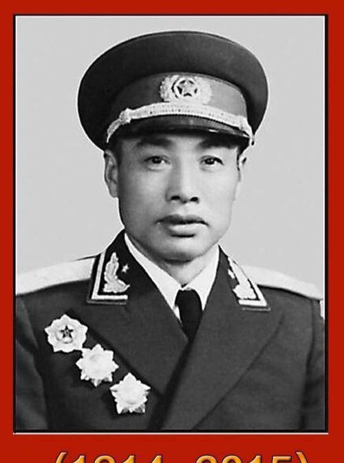 湖北省军区司令员张秀龙在饭店遭歹徒挑衅,将军说:你过来跟我说_浙江