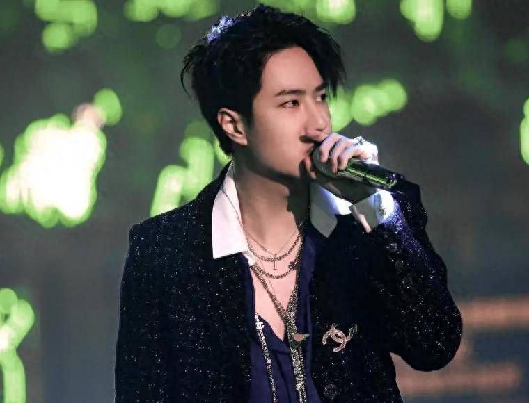 王一博的实力是之前就有的,在做男团的时候,在101时期实力很强_时间