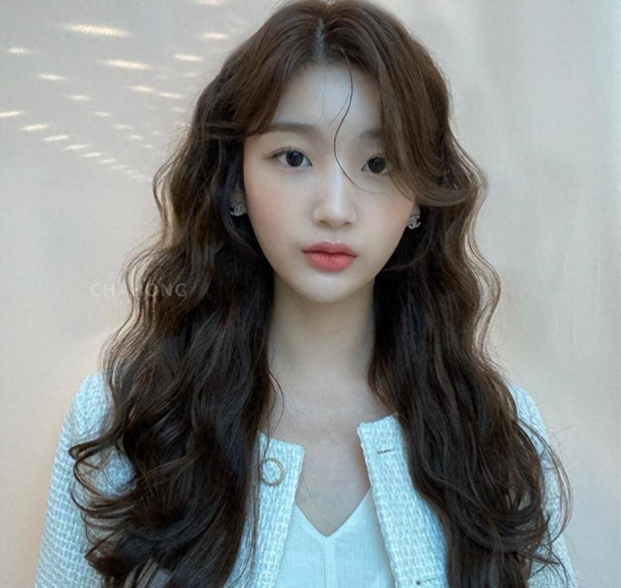 本文将帮助您掌握烫发的周期和风格!_发型_卷发_进行