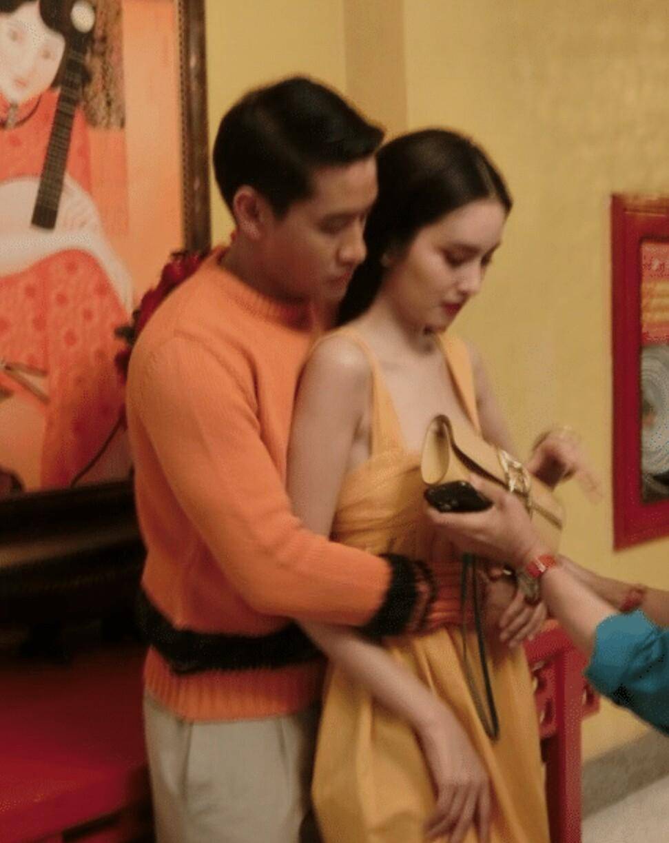 被誉为"最美人妖"的宝儿,出席日本某综艺节目,主持人看到当场惊艳