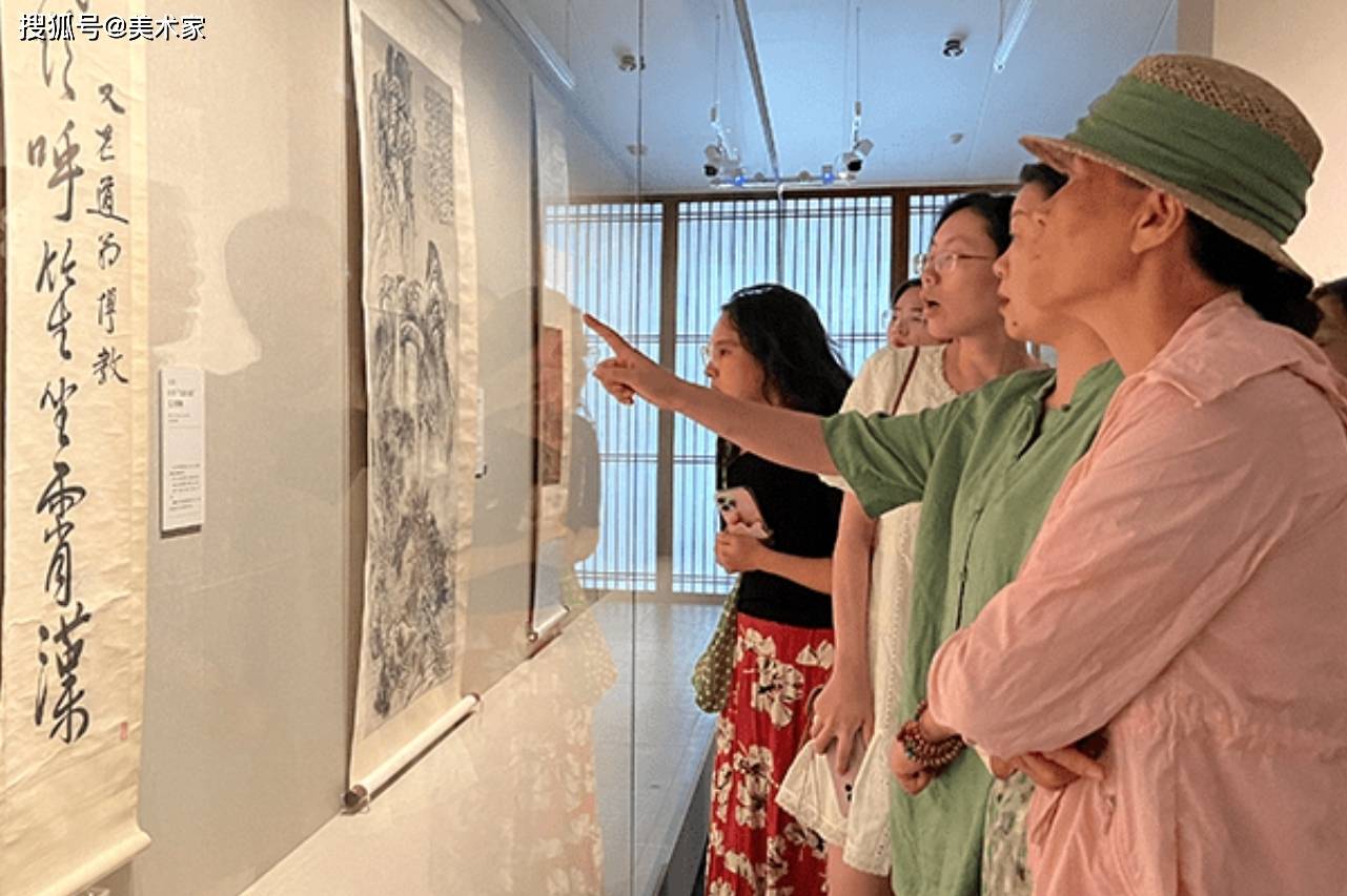 “笔无常法 雅丽丰繁——任伯年绘画作品展”在徐渭艺术馆开幕_展览_绍兴_花鸟画