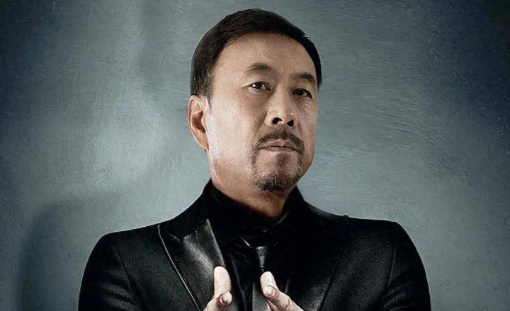 67岁日军专业户马卫军病逝,常年与妻儿分居两地,近期露面瘦脱相_妻子