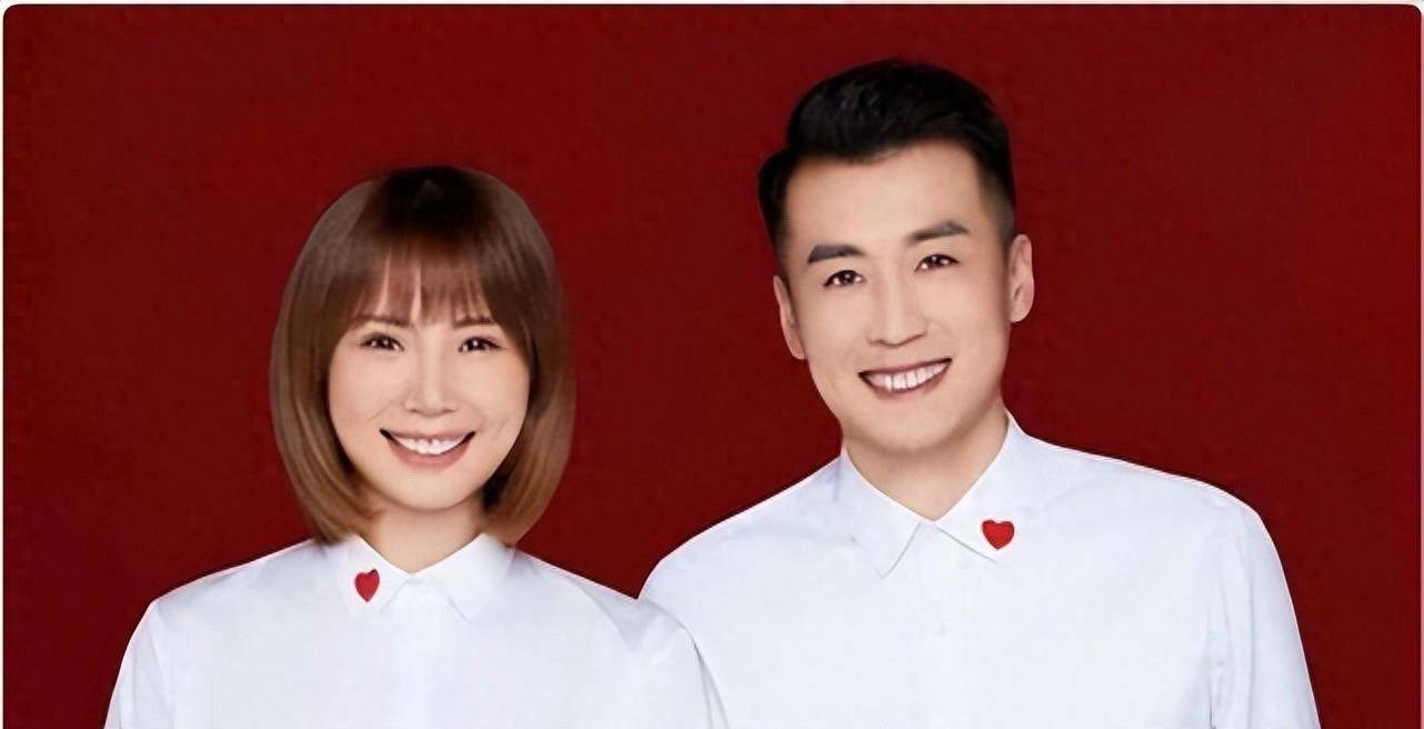 2023年10月12日,曾春蕾与男友孙盛捷在福州领取结婚证.