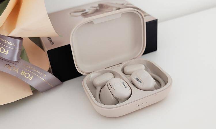 舒适的佩戴体验,从此刻开始:南卡OE CC开放式耳机