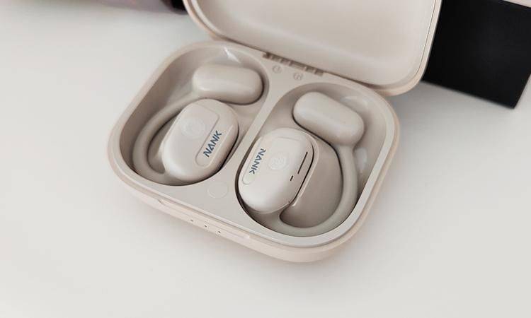 舒适的佩戴体验,从此刻开始:南卡OE CC开放式耳机