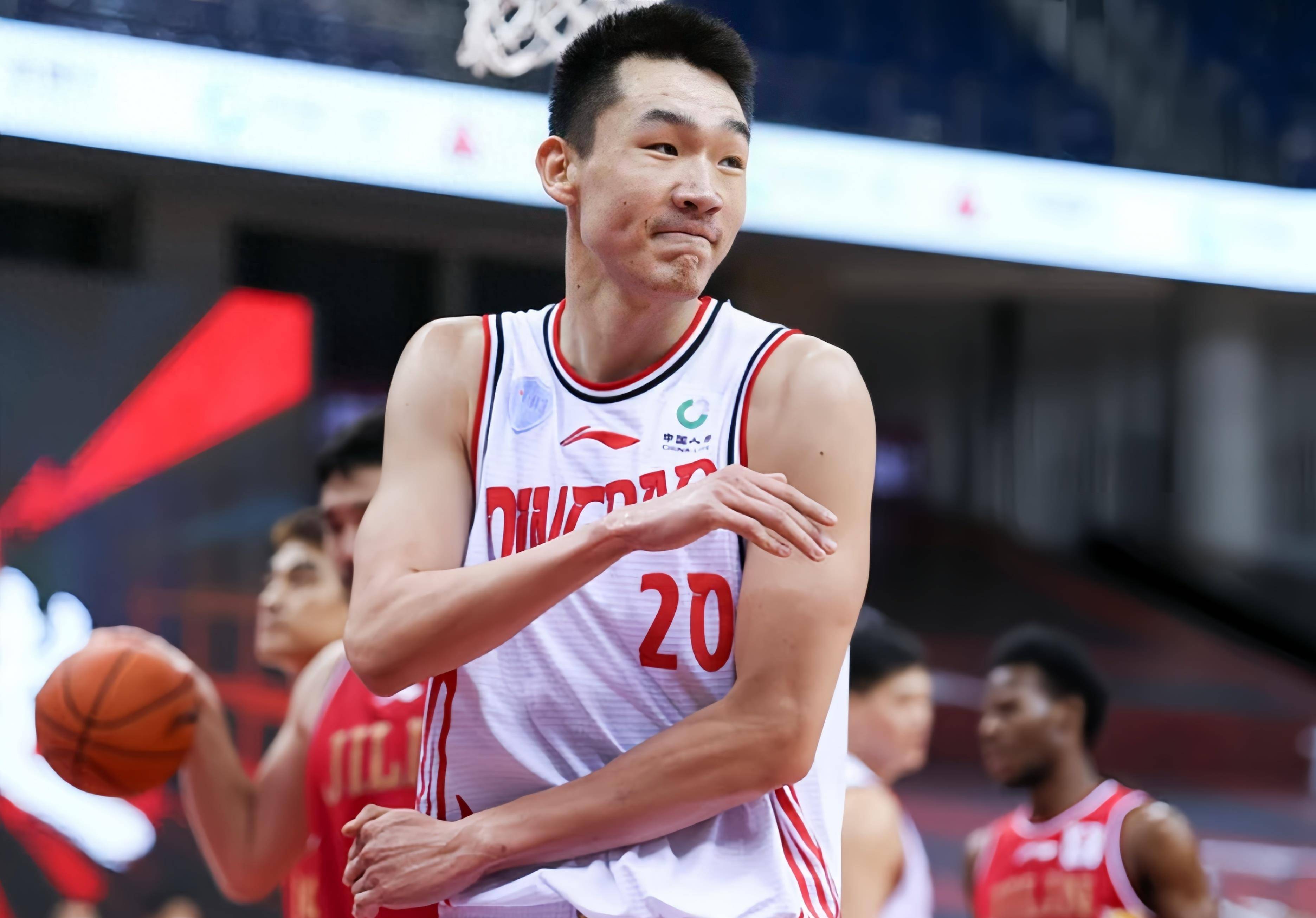 杜锋透露新赛季目标,马尚为夺冠主动降薪,2米15高塔顶替周琦_广东