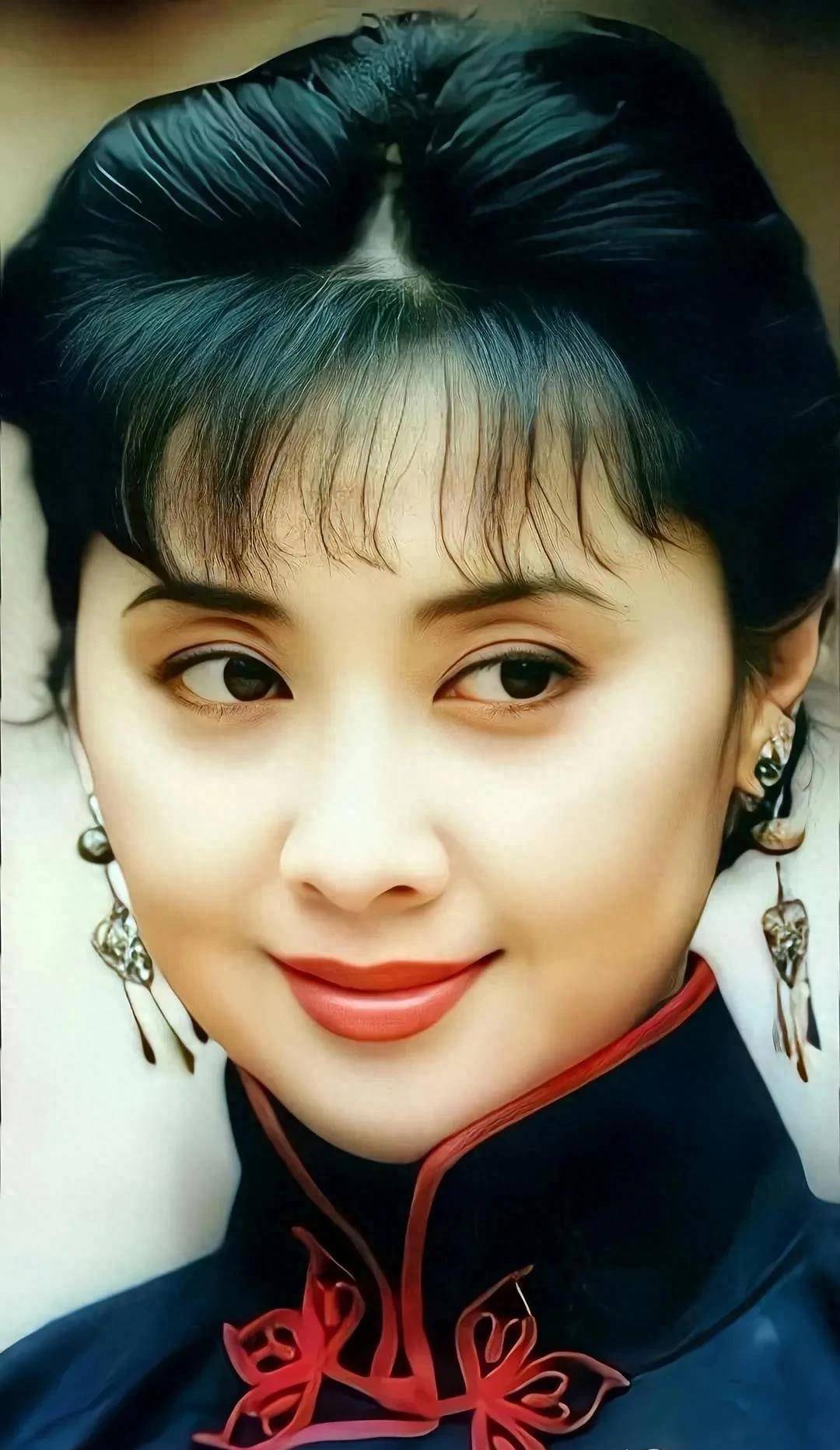 内地第一美人和大陆最女子演员有何区别?_朱琳_南龚雪_电影界