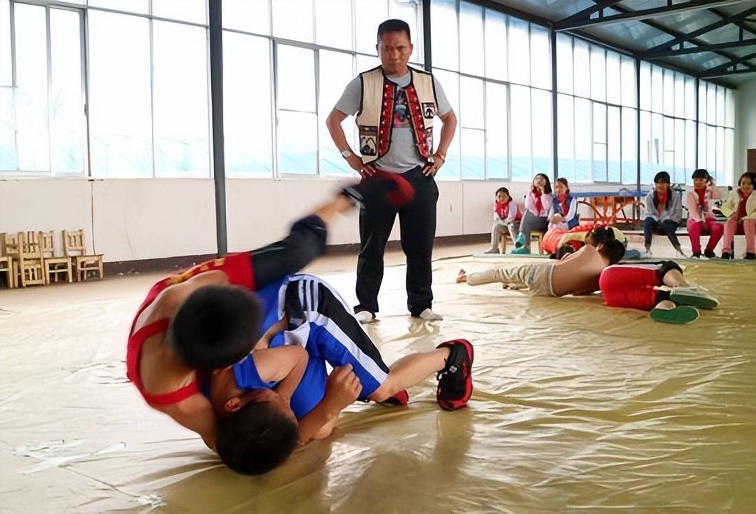 "正常起床睡觉也能上清北",育儿专家:失败的教育是家长用蛮力_孩子