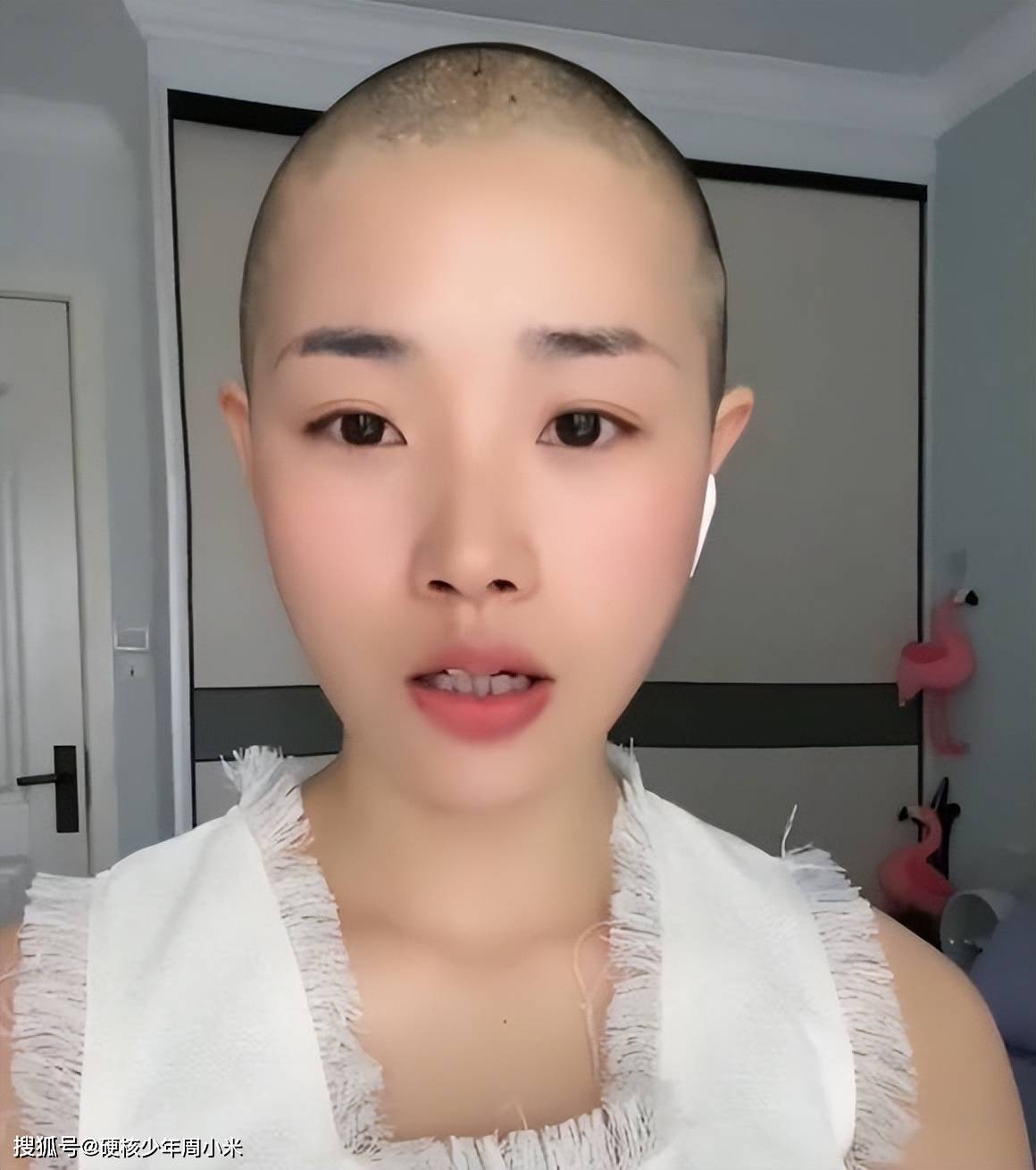 上海一女子和男友分手后剃光头:男朋友喜欢长发女孩