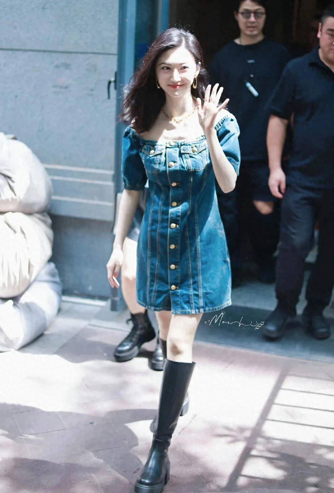 19娱瓜:杨紫檀健次ab罗云熙钟汉良倪妮景甜黄景瑜赵露思吴谨言_漂亮