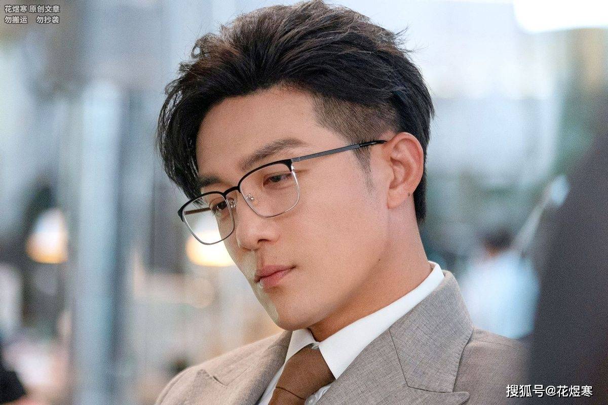 发现演技不能比较,因为优劣一目了然_黄晓明_小说_李泽锋