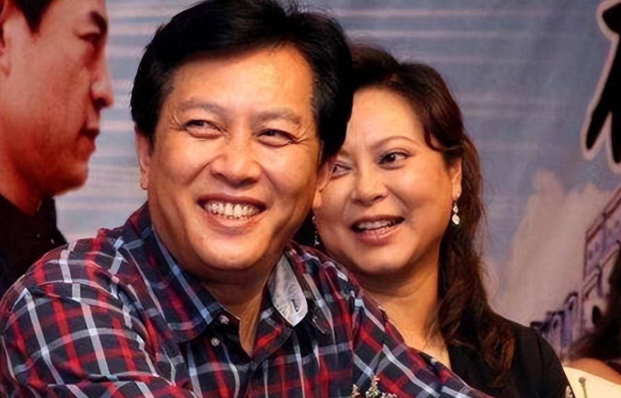 30多年了,唐国强终于遭到了"反噬",原配孙涛可以瞑目了_演艺_妻子