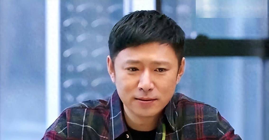 高鑫:结婚16年不做饭不洗碗,钱也交给妻子管,他才是人间清醒_王一楠