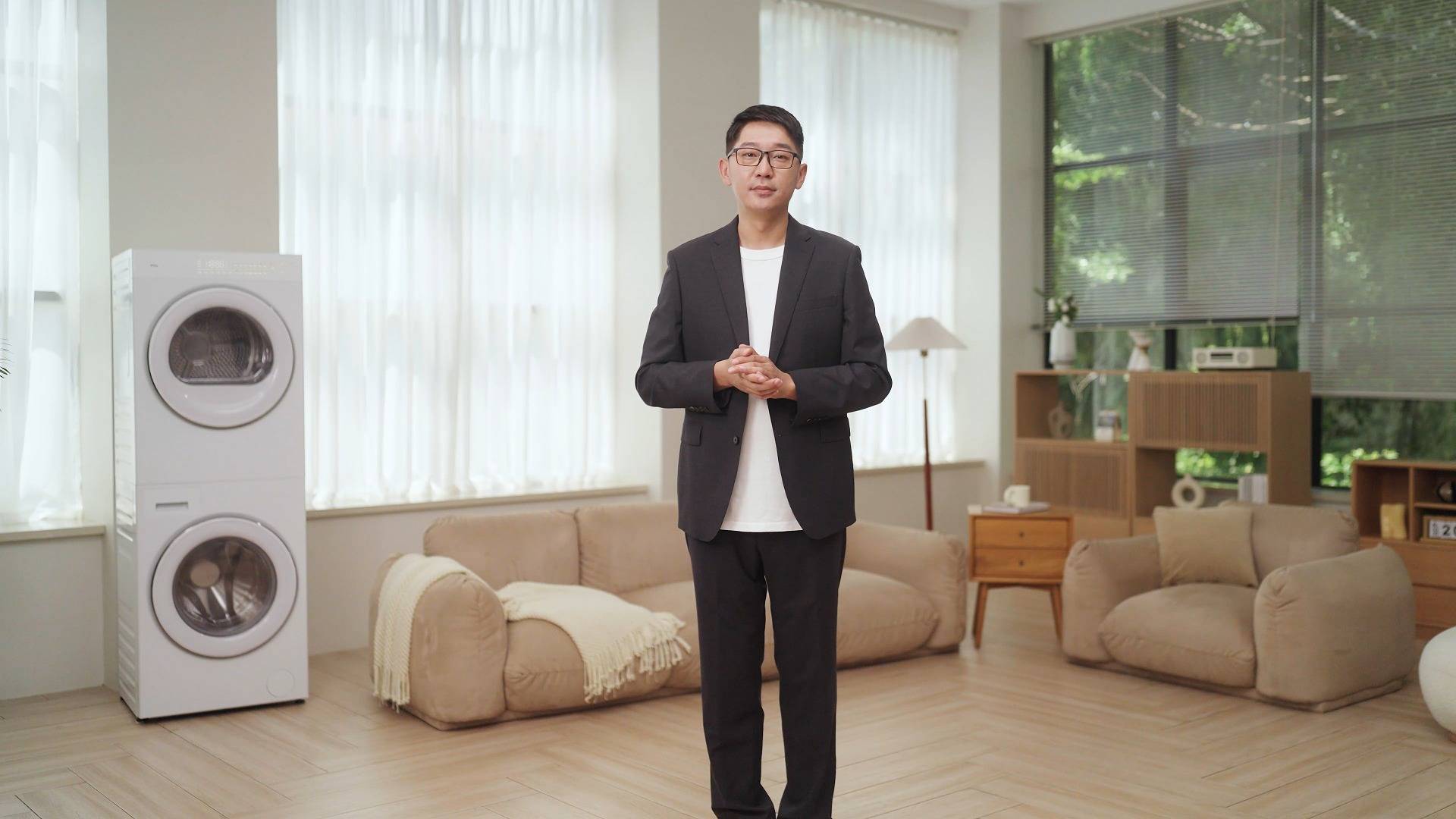 开创洗烘护新体验!TCL秋季新品双子舱洗烘护集成机T10来袭-家电圈官网