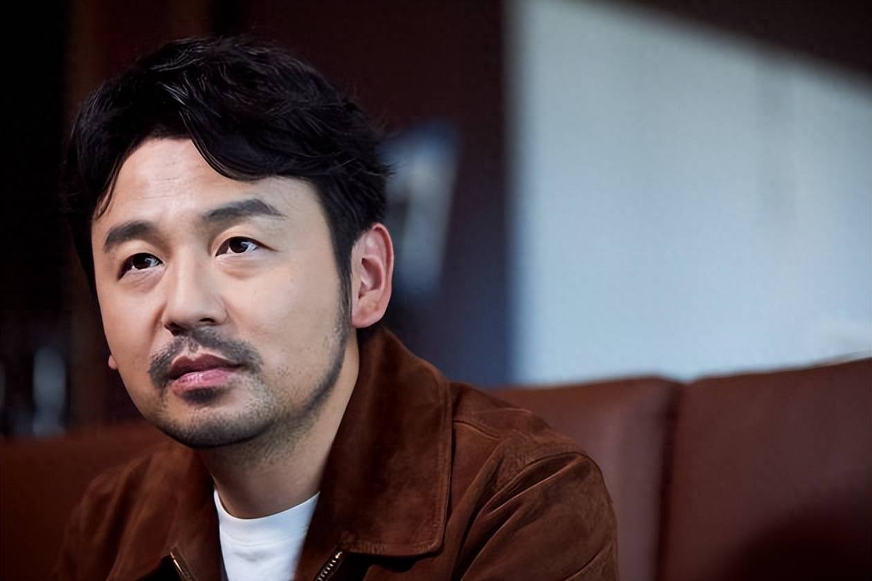 雷佳音能够尽快摆脱这件事情的困扰,继续为我们带来更多优秀的作品