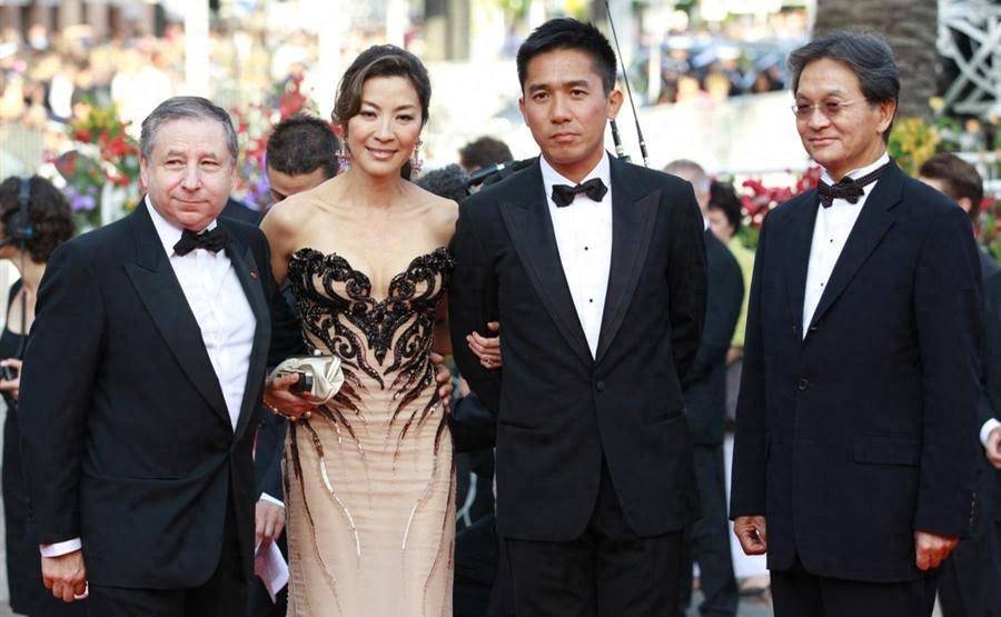 "女侠"杨紫琼:选美冠军出身,不靠颜值却靠真功夫征服好莱坞_电影_成龙