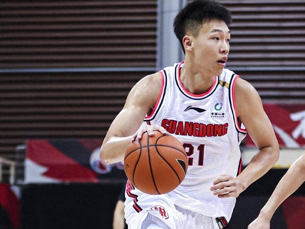 广东男篮狂练4大"新星",杜锋将军难打无兵之仗_问题_比赛_球员