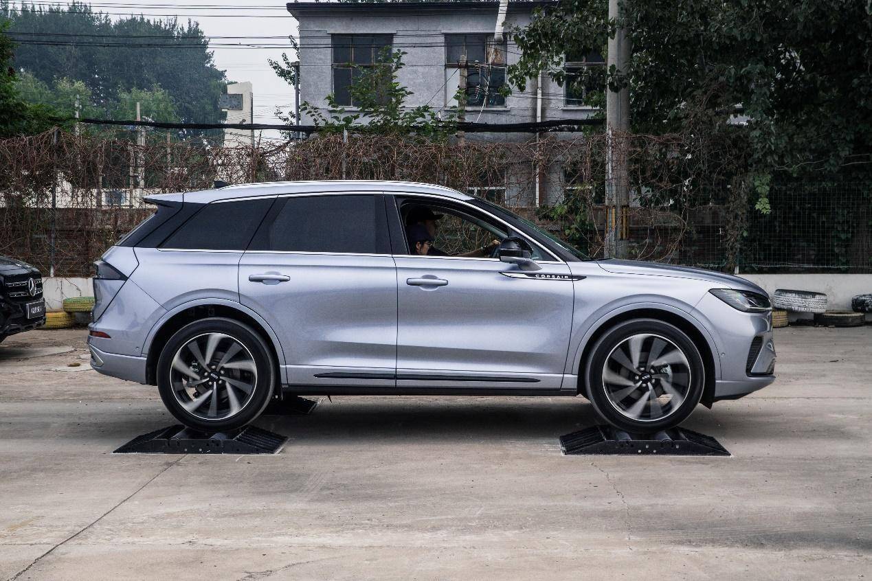 全新林肯冒险家 有勇更有谋_搜狐汽车_搜狐网