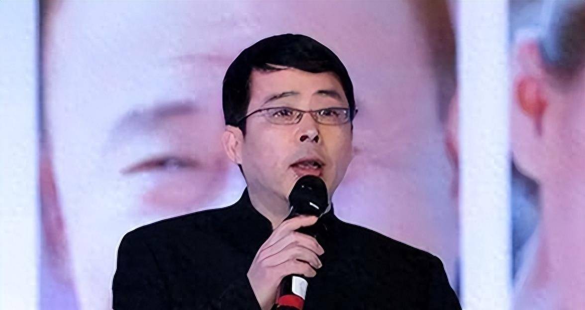 从"电视快嘴名嘴"到"劣迹主持人":邱孟煌的沉沦与成长_网友_女子_徐