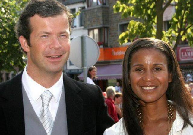 王妃,出身平民比梅根传奇,43岁高龄诞下黑人王子_安吉拉_列支敦士登