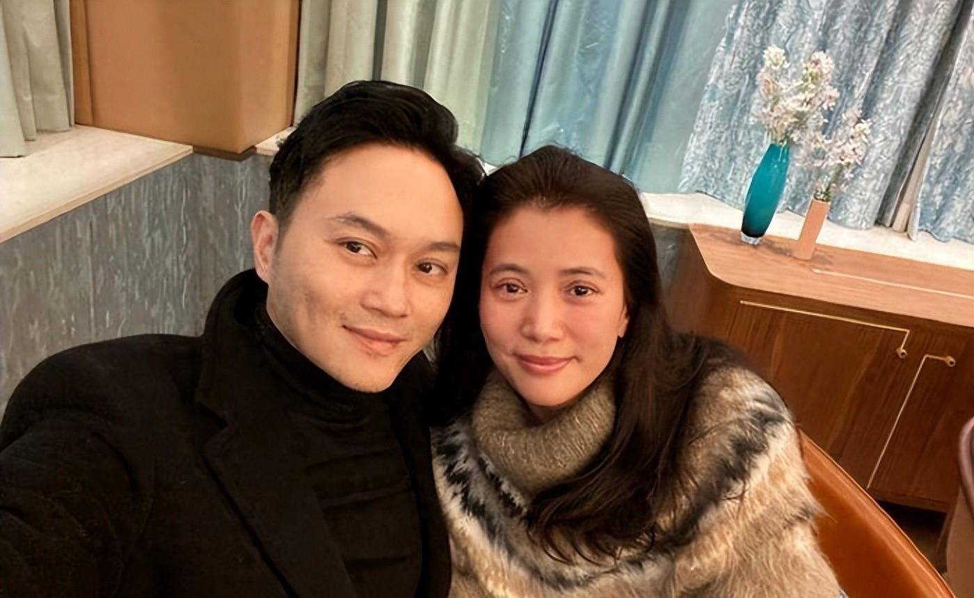 你老婆身材一级棒,我曾花了百万港币,包养了她60天_袁咏仪_罗兆辉