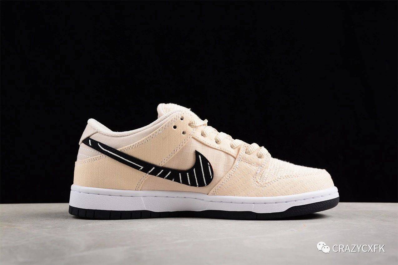 sb dunk low jiu jitsu 联名骨白黑刺绣刮刮乐板鞋_面料_swoosh_白色