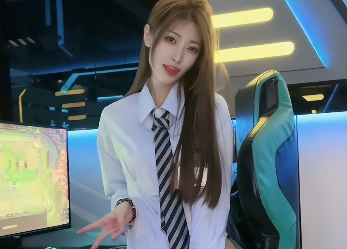 电竞主播"月月"回应不雅视频,被前男友欺骗威胁,更多真相曝光_大小姐