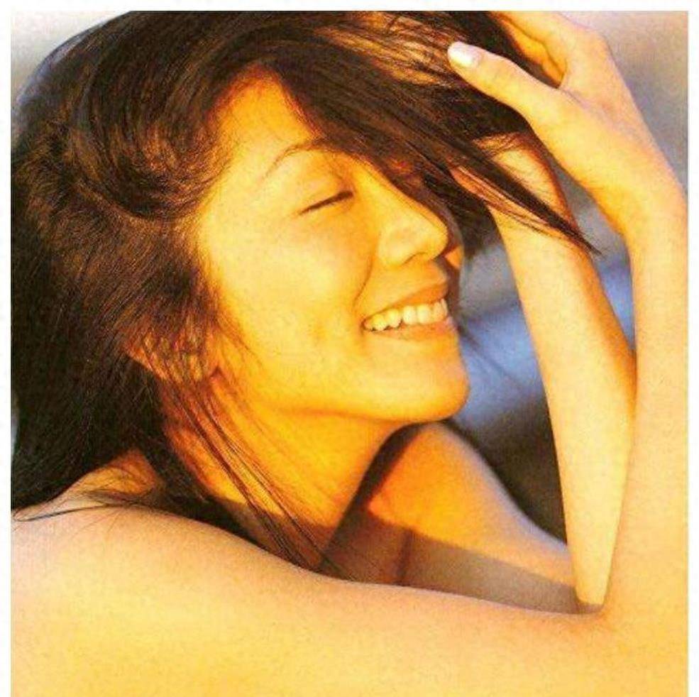 她觉得唐唯诗成熟,稳重,有才华,有魅力,有担当,有担当,有趣,优雅,有