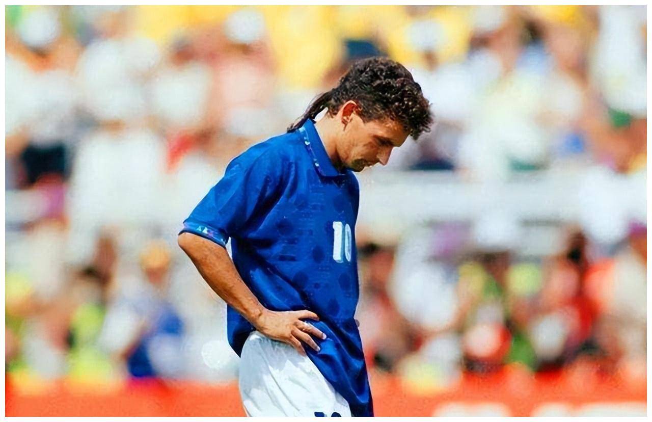 1994年世界杯决赛,巴乔在点球大战中错失制胜球,帮助巴西队夺得冠 ..