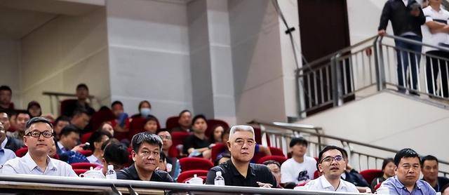 篮协胆大妄为,黑哨郑军空气哨巫志威当讲师,难怪陕西退赛_裁判_韩德君