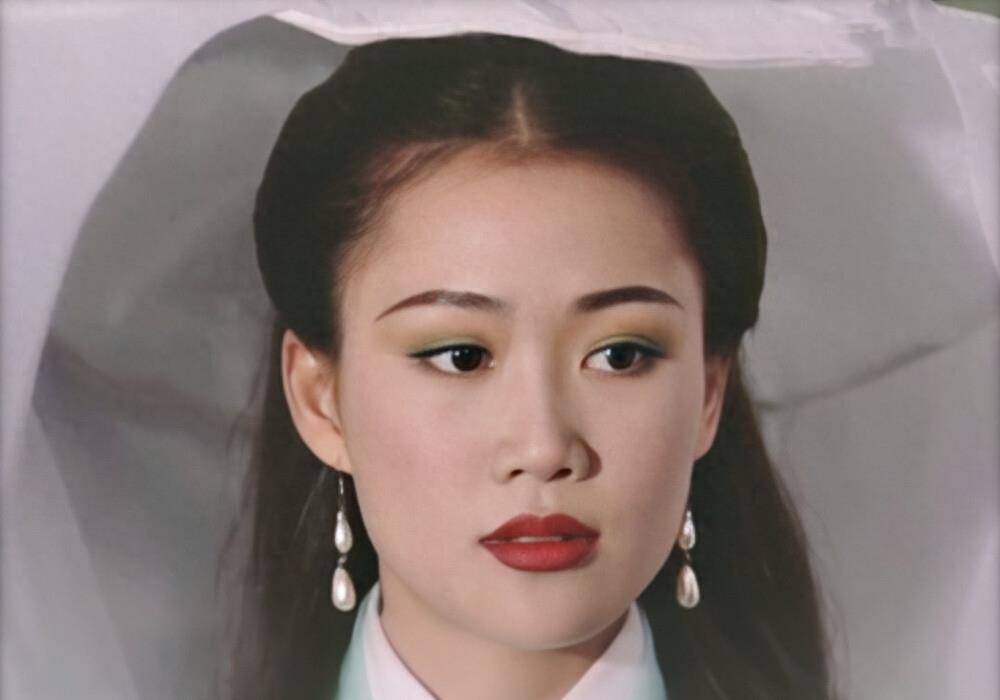 陈小春《鹿鼎记》24年,7位老婆变化大,美丽最好的是陈奕迅老婆_韦小宝