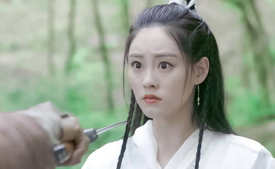 杨幂旗下有"嘉行四美",跟着她蹭大制作出圈,却怎么也捧不红_公司_资源