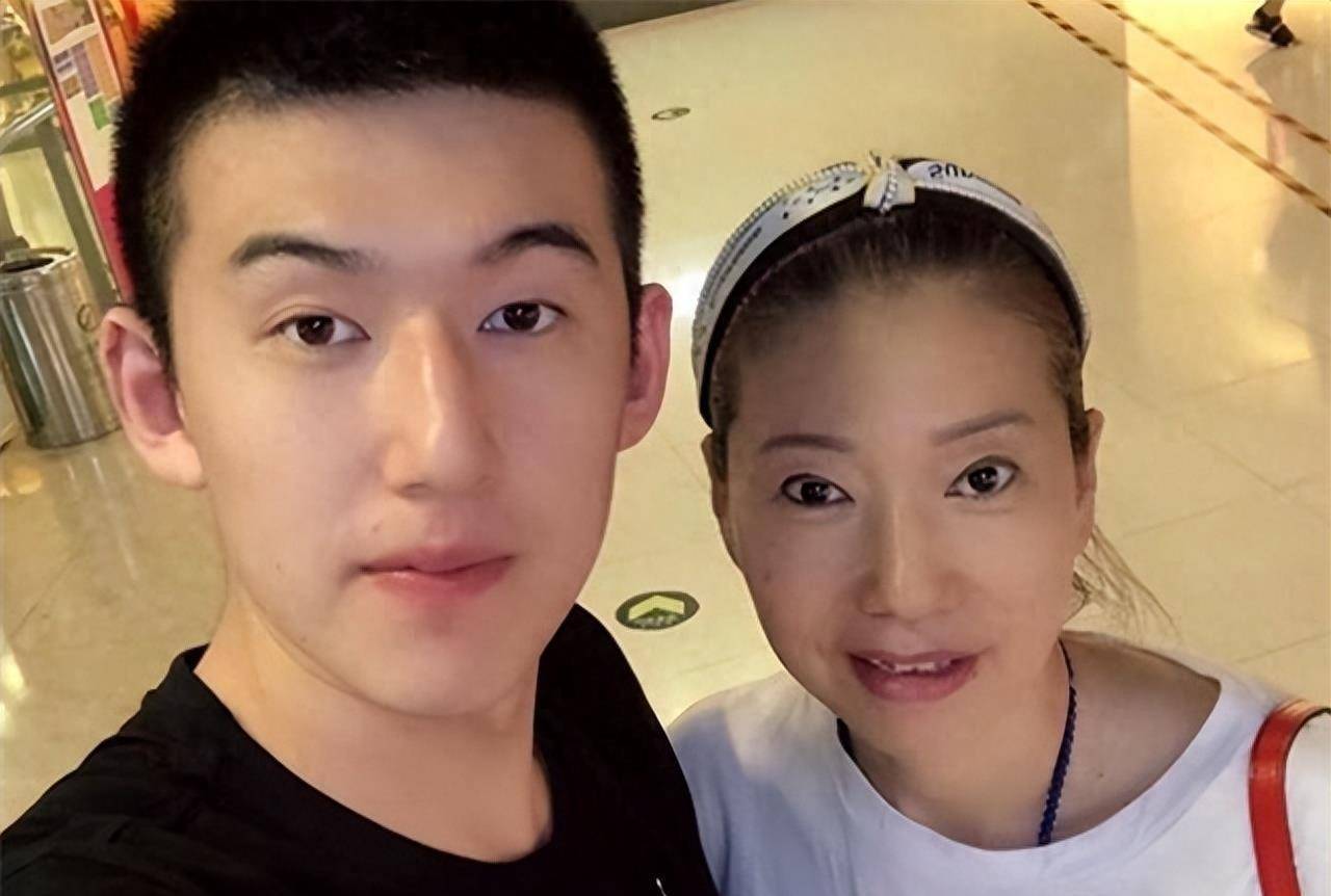 付豪_展淑萍_篮球