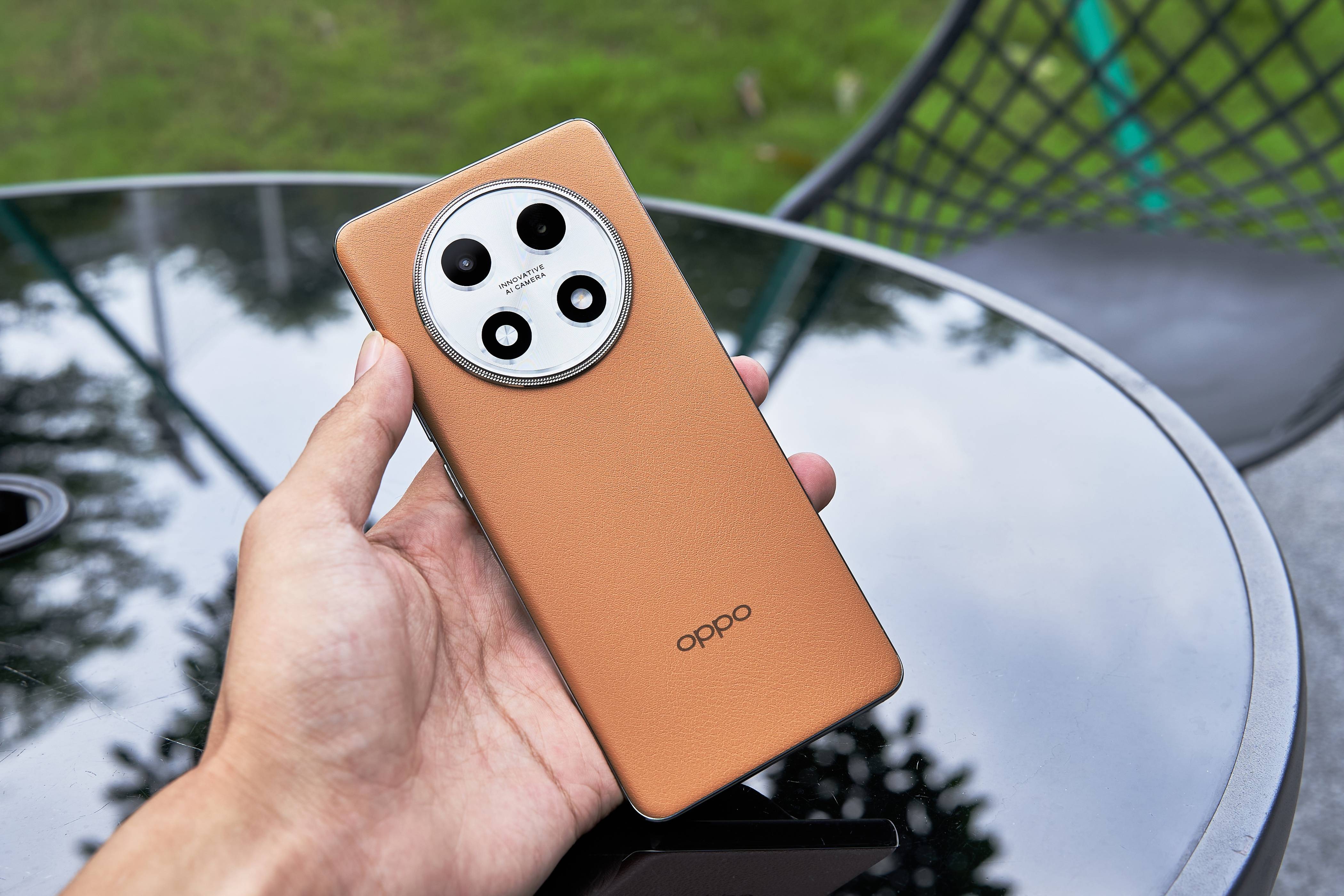 除了外在耐用,oppo a2 pro的内在也是,最高12 12gb*大内存和512gb