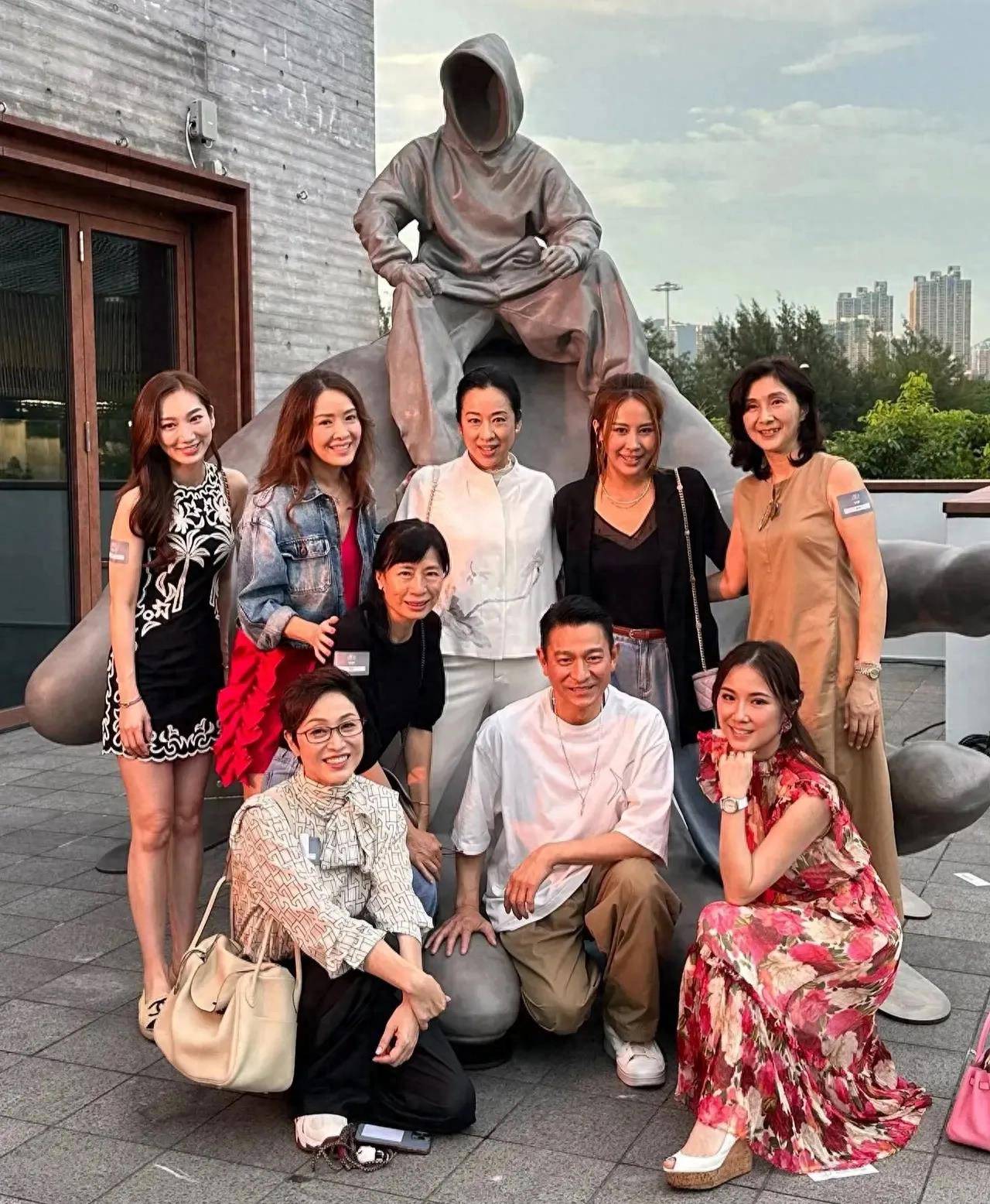 刘德华歌唱实力不如张学友,却演唱亚运会助威曲!_机会_影响力_什么