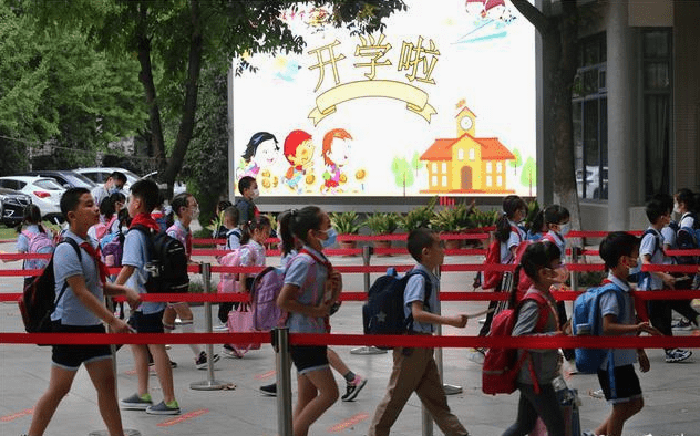 原创            北京一学生“小升初”简历有多牛？比大学生都厉害，网友：不羡慕