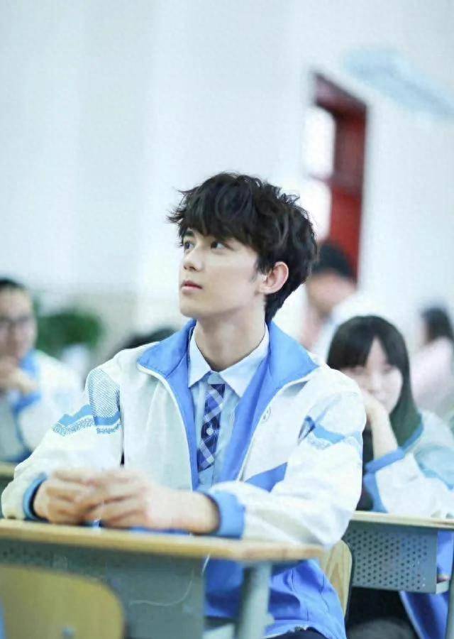 吴磊大学期间曾阻止同学讲脏话,三石弟弟简直是人间宝藏_演技_消息