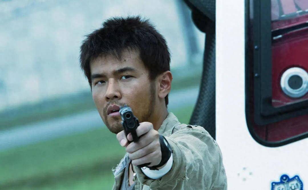 当周杰伦遇上谢霆锋,不打赢安志杰怎么炒菜变魔术_动作_兄弟_电影