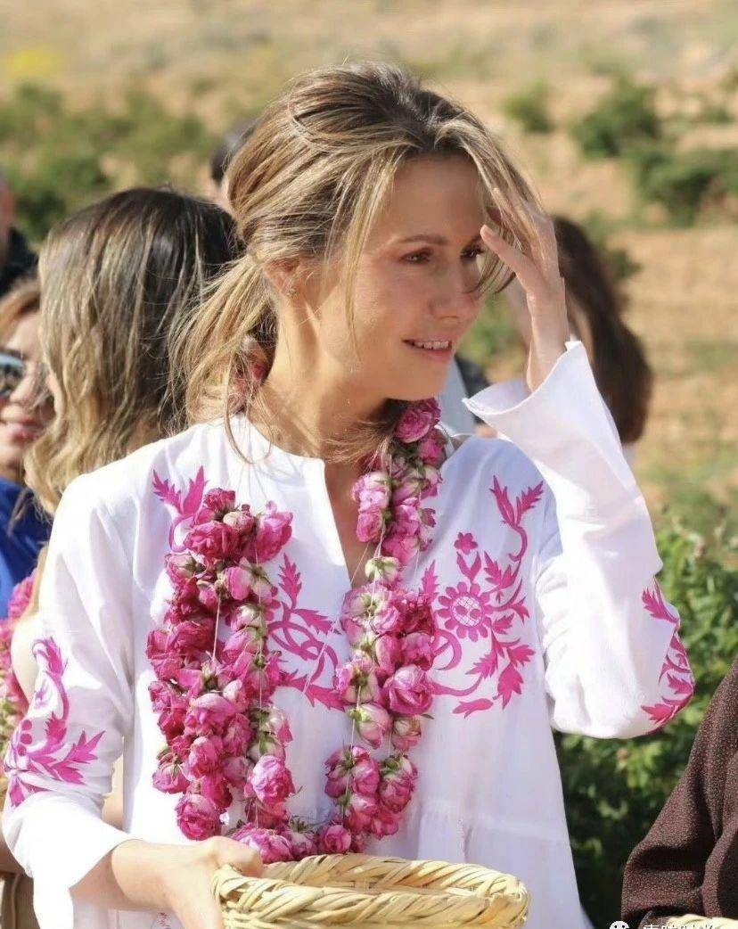 叙利亚第一夫人阿斯玛:不愧是东方戴安娜,真美啊!_地方_气质_杭州